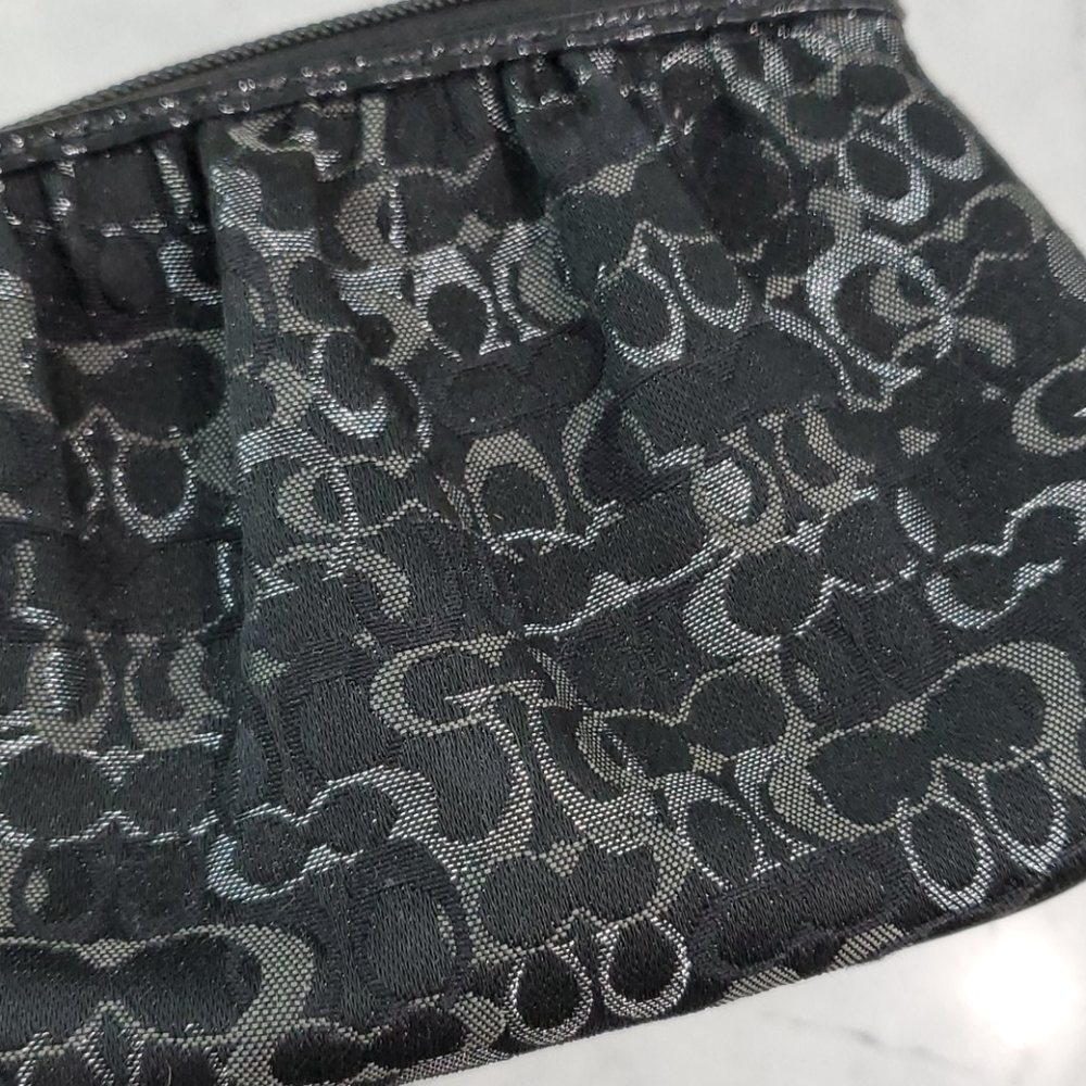 Coach wristlet - Picture 5 of 6